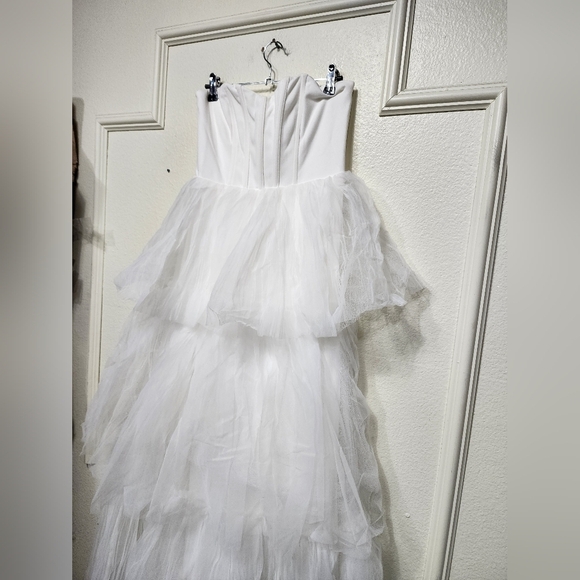 Lulus Exquisite Enchantment White Tulle Tiered Strapless Gown S Wedding Party - Picture 7 of 9
